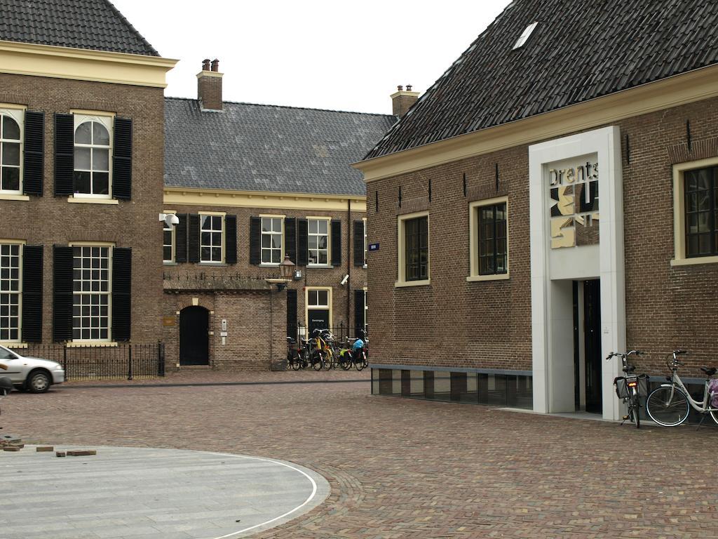 Logement The Black Tie Assen Luaran gambar